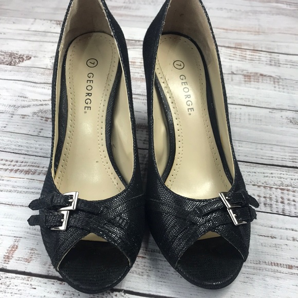 EUC Black heels, faux snakeskin, peep toe with buckles. Size 7. - Picture 1 of 11